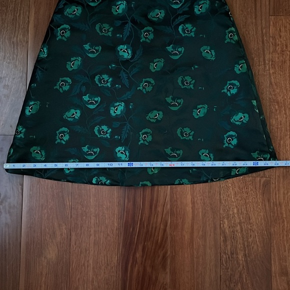 EUC J. Crew Floral Flat Front A-Line Short Mini Skirt Size 4 Black & Green - Picture 6 of 11